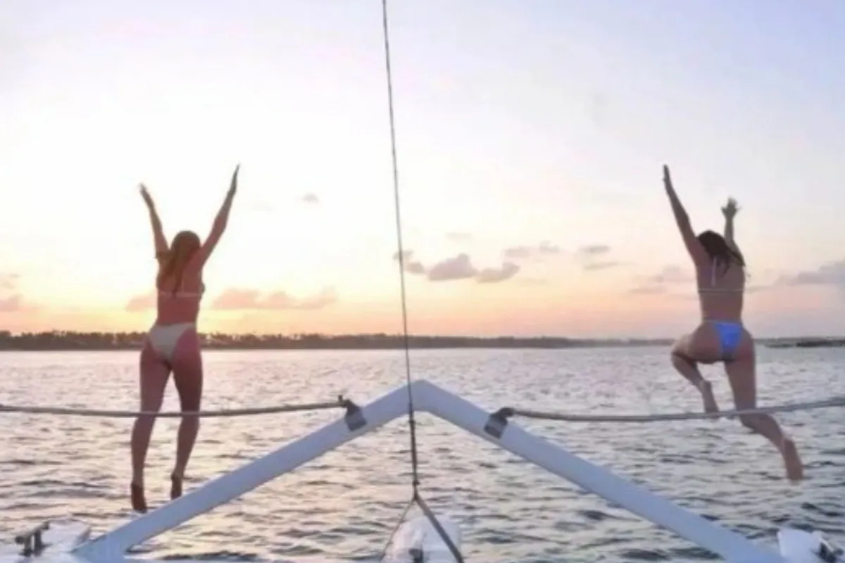 Sunset Party Boat | ¡La Fiesta Comienza al Atardecer! - Imagen 4