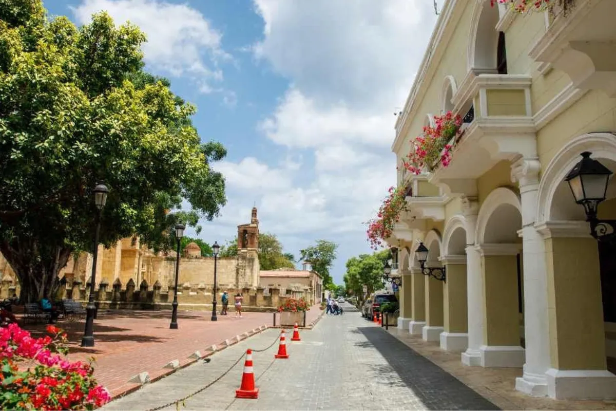 Santo Domingo más Cueva Tres Ojos - Imagen 4