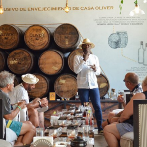 Exclusiva experiencia de Cata de Rones y Cigarros Dominicanos